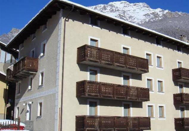 Casa Stefano E Lucia Aparthotel Бормио Екстериор снимка